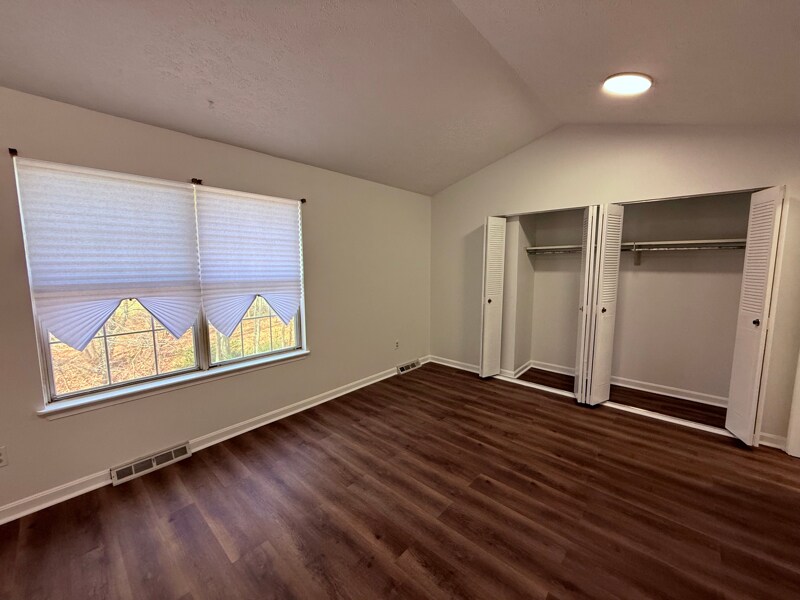 Building Photo - 2916 Carlyle Ct