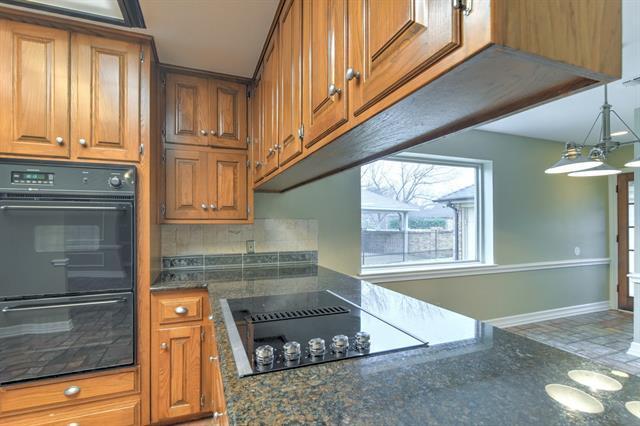 Building Photo - 3513 Meadowside Dr