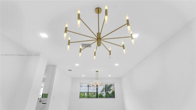 Building Photo - 7545 SW 188th Ln