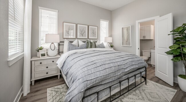 Building Photo - Luxury 2 Bed — $1,850 + Up to 6 Weeks Free!