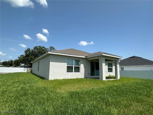 Building Photo - 3706 Garden Blvd