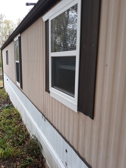 Building Photo - 134 Coil Rd