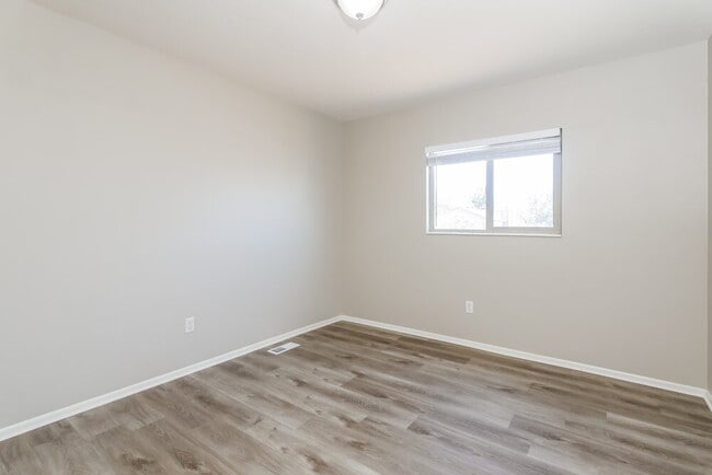 Building Photo - 8781 S 3680 W