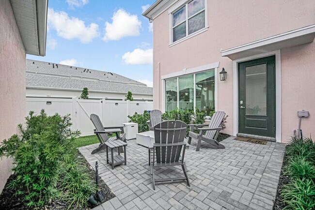 Building Photo - 930 SW Pr Ave