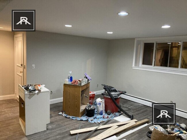Primary Photo - 2 bedroom in Chestnut Hill MA 02467