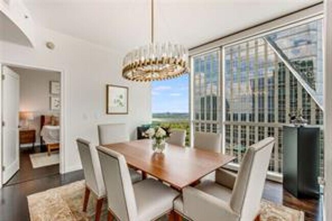 Building Photo - Furnished Luxury Buckhead Condo - Walk to EVERYTHING