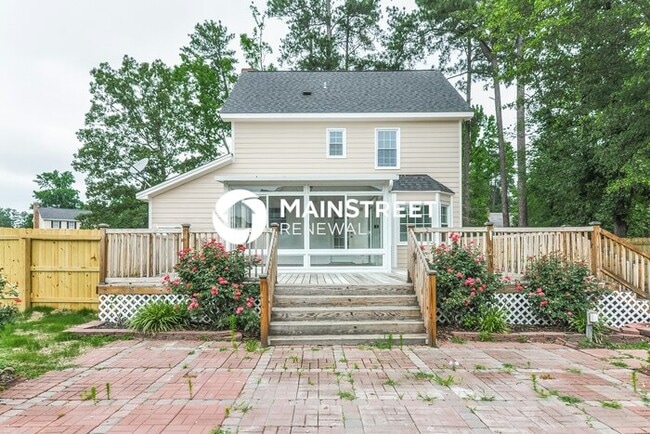 Building Photo - 3 Bedroom Pet-Friendly Home in Fuquay-Vari...