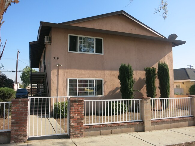 Building Photo - Memorial Apts