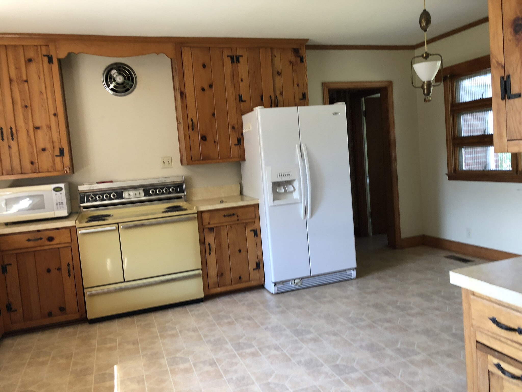 Building Photo - 1619 Jones Blvd