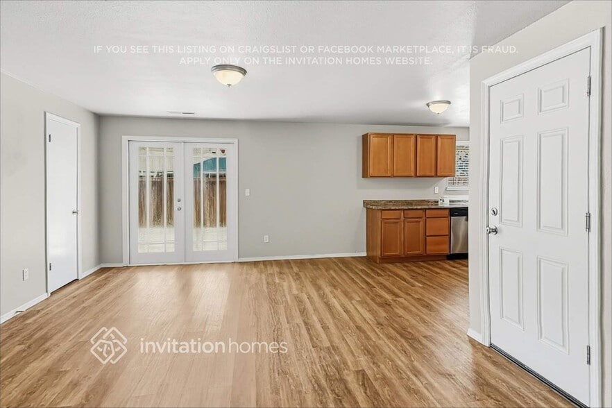 Building Photo - 2528 Platte Ct S