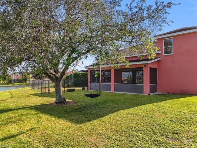 Building Photo - 2800 Amberwood Ln