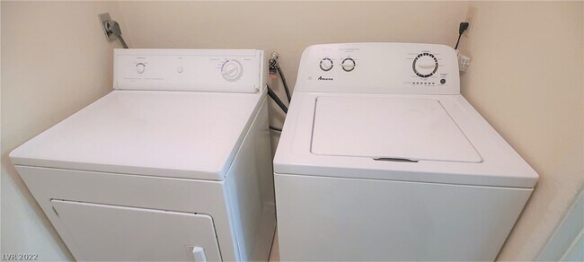 Building Photo - 2200 S Fort Apache Rd