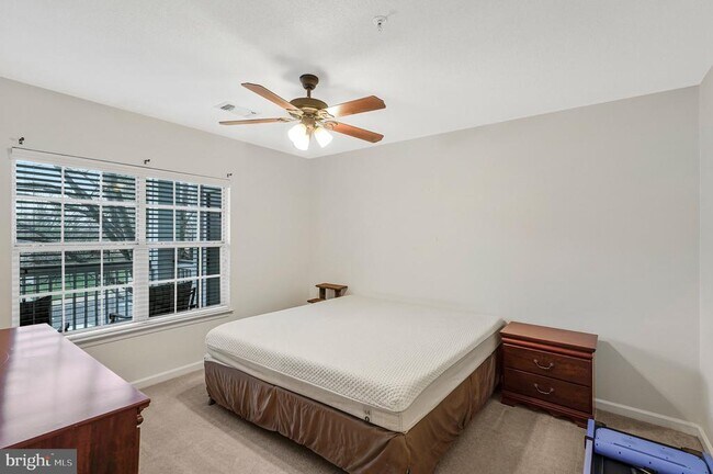 Building Photo - 20320 Beechwood Terrace