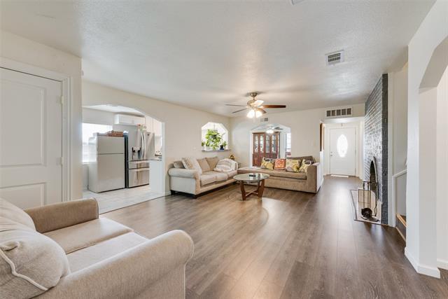 Building Photo - 3530 Grande Bulevar Blvd