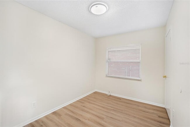 Building Photo - 4008 W Laurel St