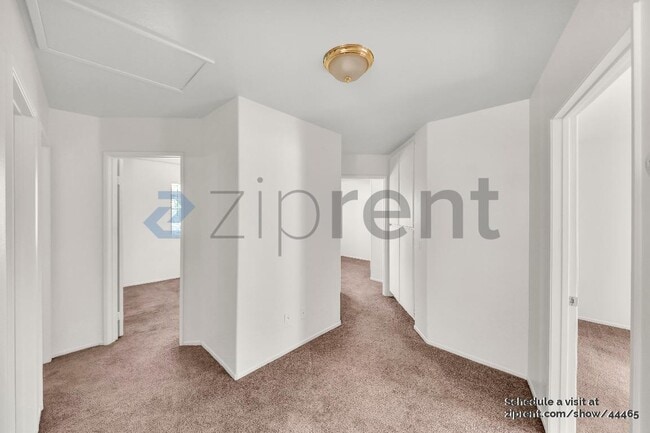 Building Photo - 37551 Deville St