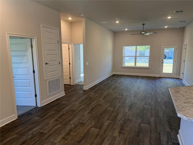 Building Photo - 25 Port Echo Ln