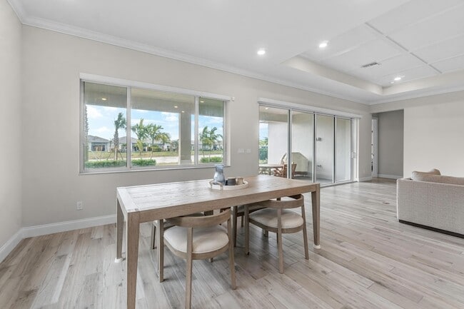 Building Photo - 12272 Waterstone Cir