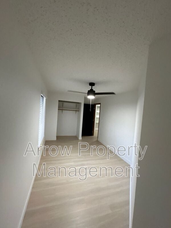 Building Photo - 205 E Arbor Ave