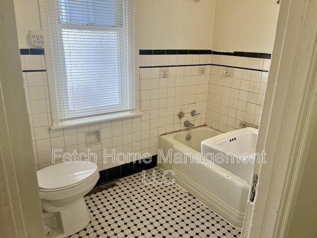 Building Photo - 123 S Richland Ave