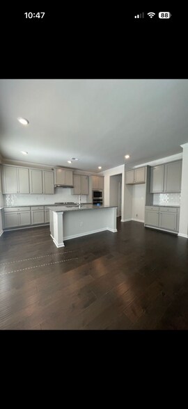 Building Photo - 165 Paxton Ln