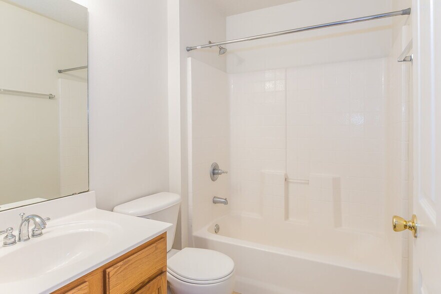 Building Photo - 7166 Newman Lake Ct