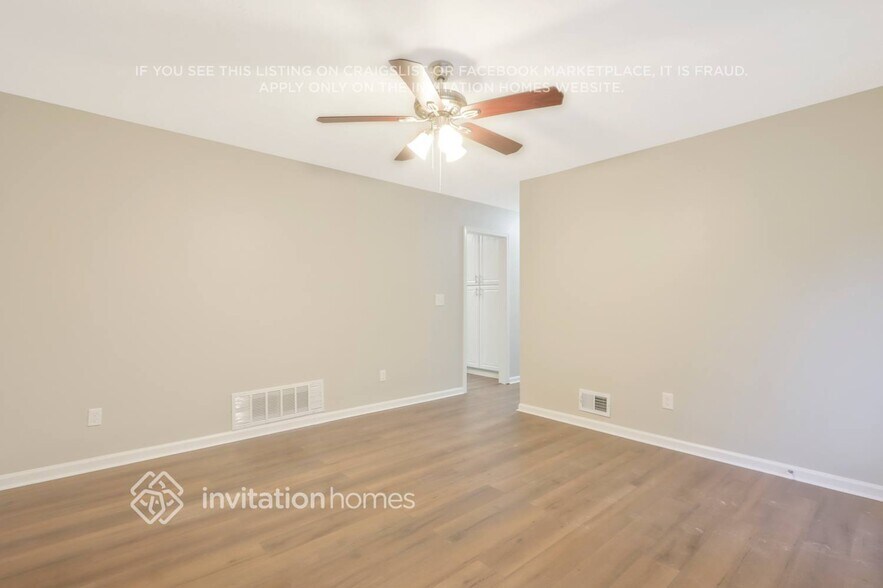 Building Photo - 1455 Colony E Cir