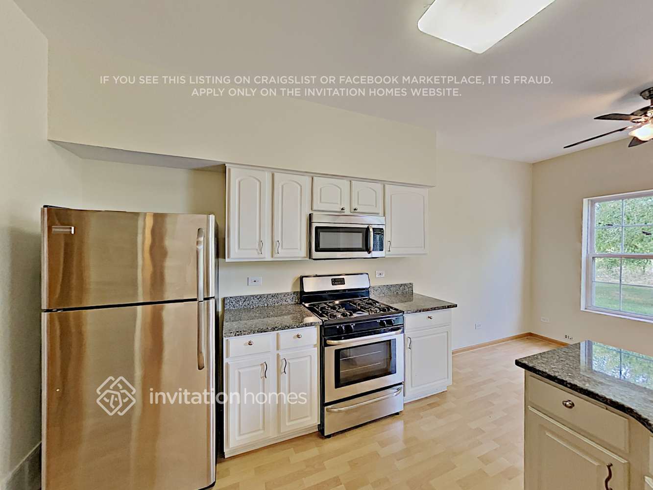 Building Photo - 2411 Oak Tree Ln