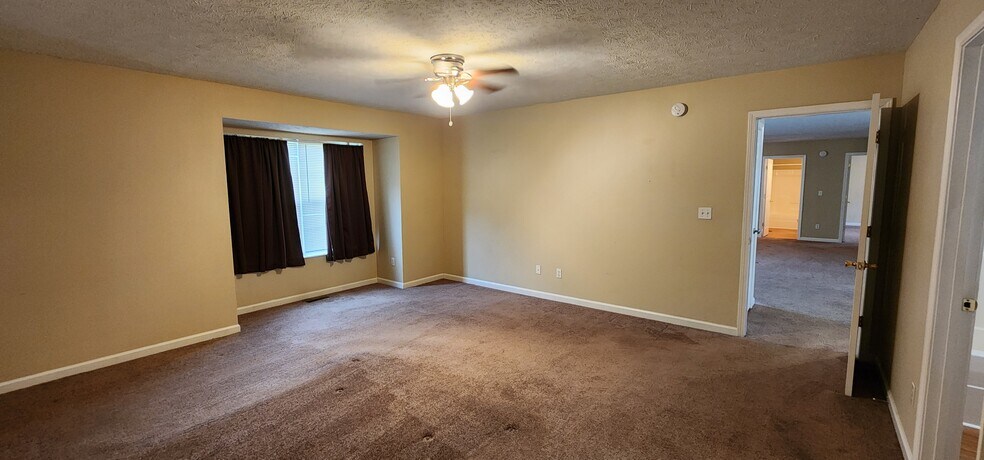 Building Photo - 1714 Bend View Ln