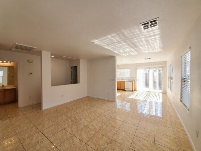 Building Photo - BELLA TERRA