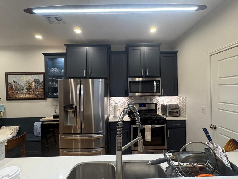 Kitchen - 115 Thelonious Dr
