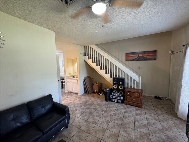 Building Photo - 12300 Brookglade Cir