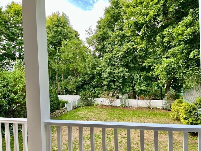 Building Photo - 32-34-34 Crescent Hill Ave