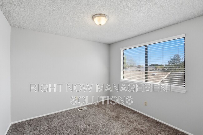 Building Photo - 1510 Storey St