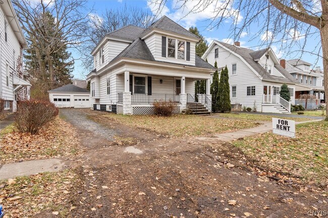 Building Photo - 123 Shotwell Park