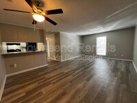 Building Photo - 5853 Century Oaks Dr
