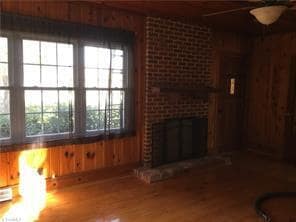 Building Photo - "Charming 3-Bed Home with Extra Large Yard in Kernersville!"