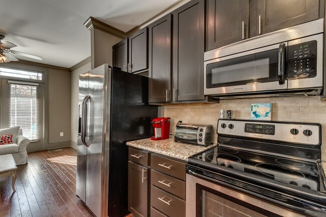 Building Photo - Metalworks Condo - 3 Bedroom  Office/4 Bath