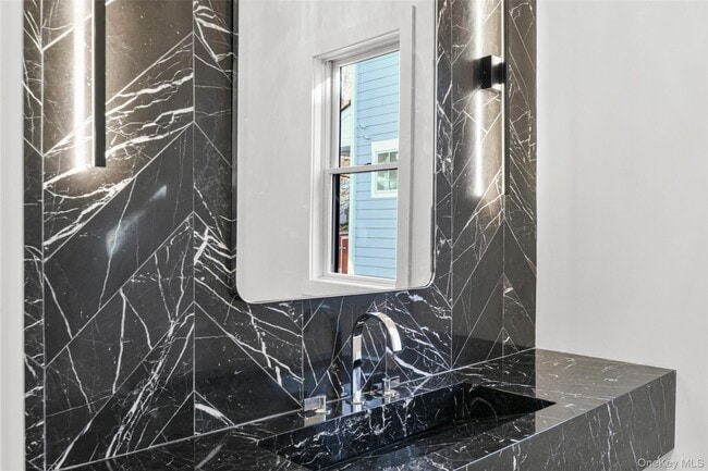 Building Photo - 65 Myrtle Blvd