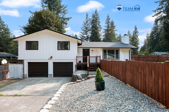 Primary Photo - Home with private Long Lake community beac...