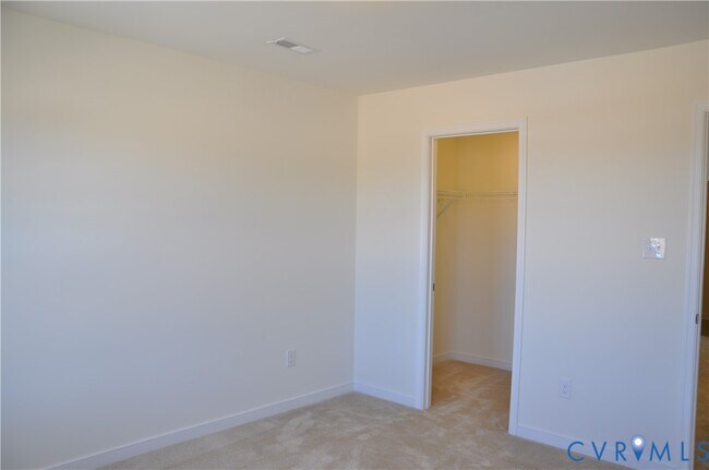 Building Photo - 4018 Tin Roof Way