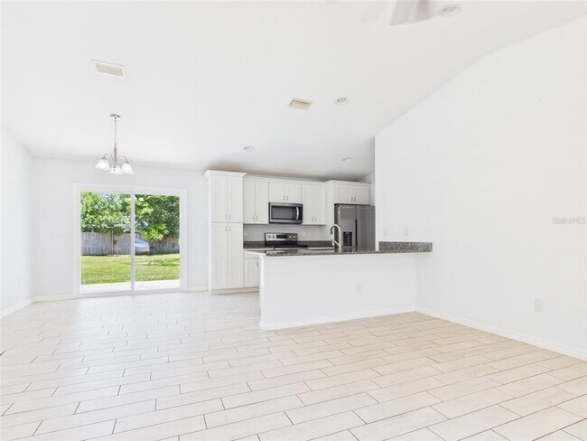 Building Photo - 4309 SW 143rd Ln Rd
