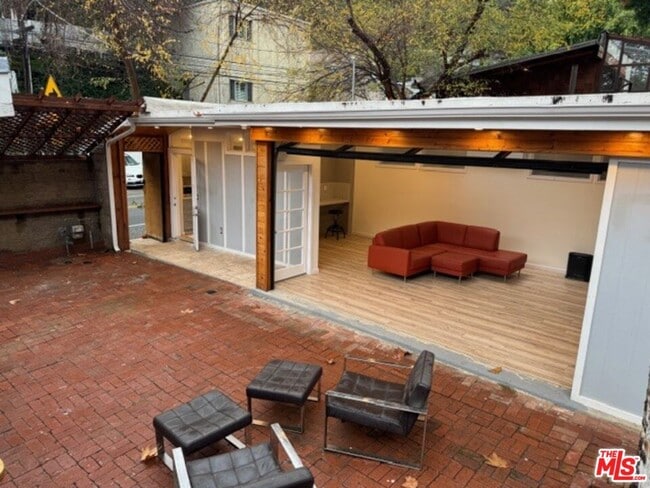 Building Photo - 1636 N Beverly Glen Blvd