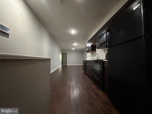 Building Photo - 1704 N 18th St