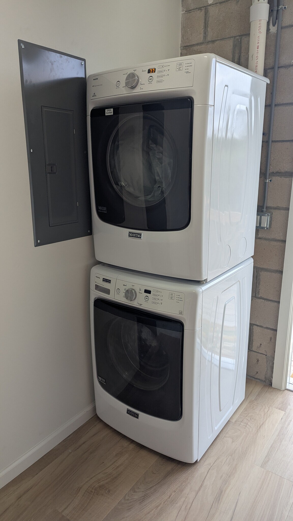 Building Photo - 1335 Churchill Rd