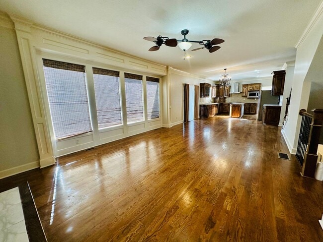 Building Photo - {20067} Custom Built Home in Woodland Mano...