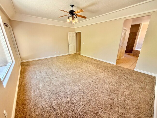 Building Photo - 2176 N Gunsight Dr