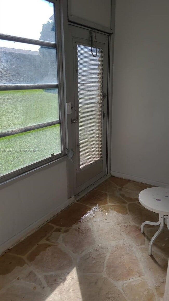 Building Photo - 57 Cambridge C