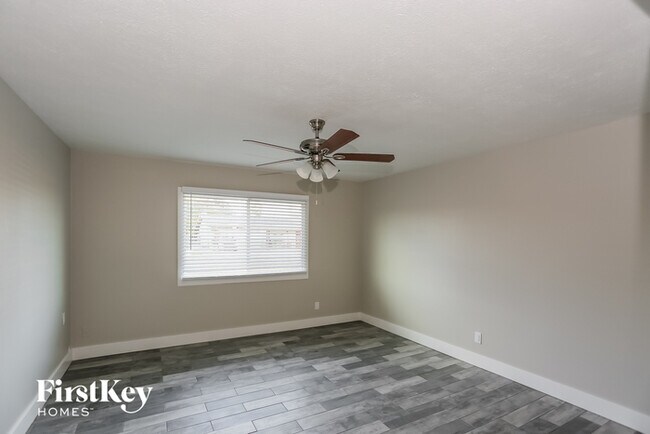 Building Photo - 4409 W Griswold Rd