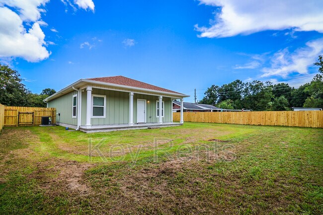 Building Photo - 7111 McAdam Ct